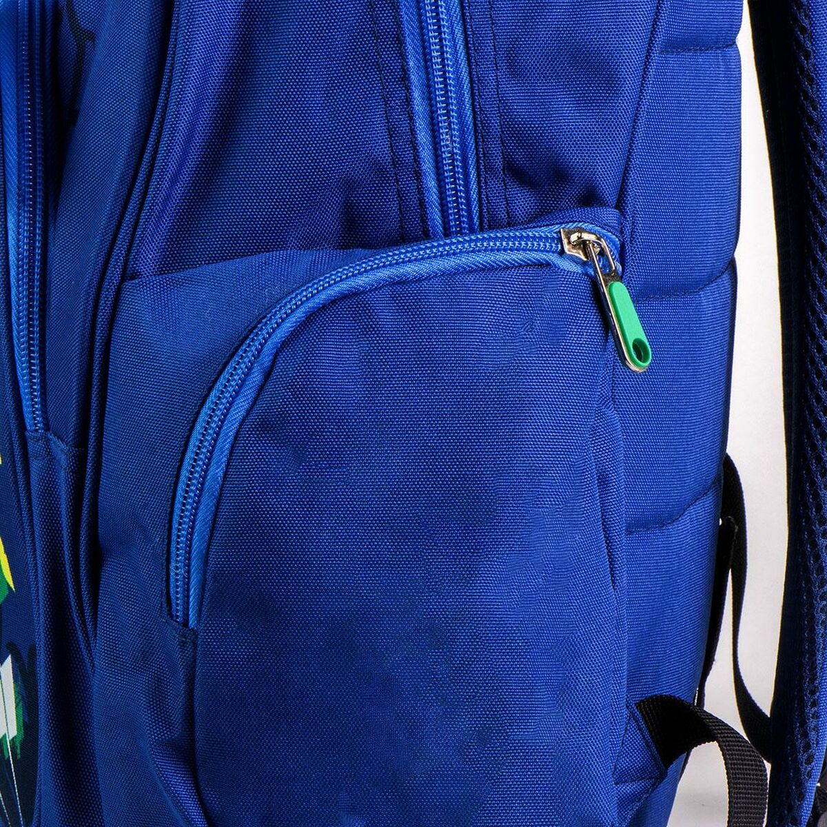 V2H546B2C6B42CDBDC534D52C6DB13111CER5588253P8