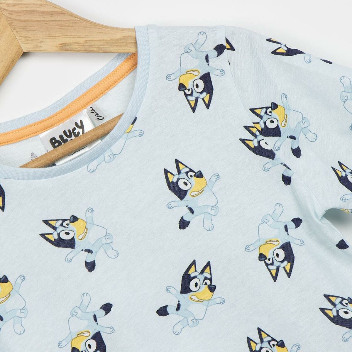 V5H18F86388DB125F19150C3B907146DB39R5525575P3